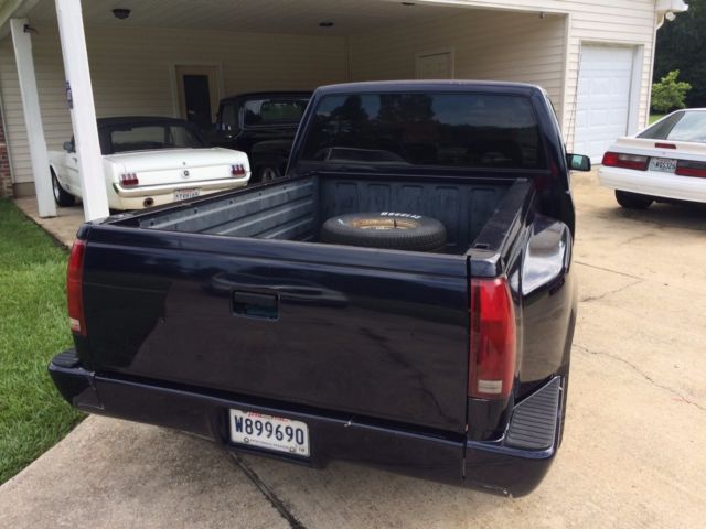 1993 Blue Chevrolet C/K Pickup 1500 Standard Cab Pickup