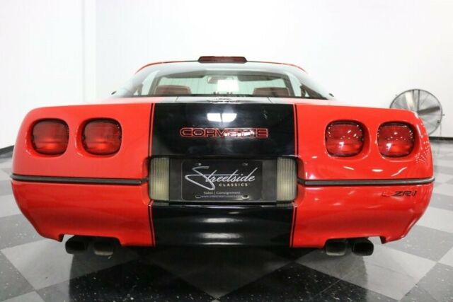 1990 Red Chevrolet Corvette Coupe