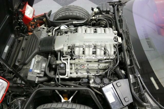 1990 Red Chevrolet Corvette Coupe