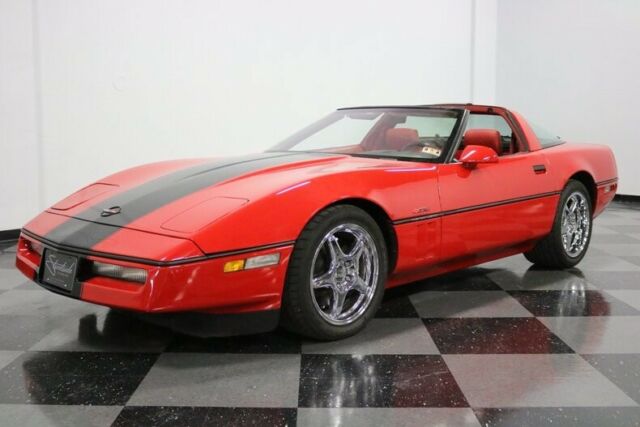 1990 Red Chevrolet Corvette Coupe