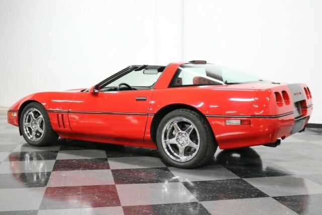 1990 Red Chevrolet Corvette Coupe