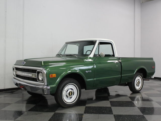 1970 Green Chevrolet C-10 Pickup (Truck)