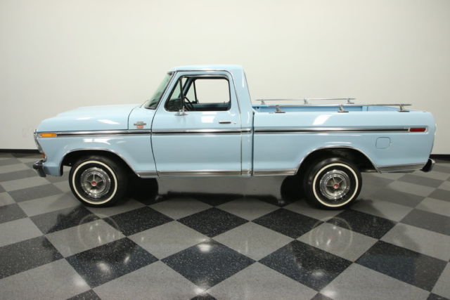 1979 Blue Ford F-100 Pickup (Truck)