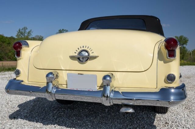 1952 CREAM Oldsmobile Ninety-Eight Convertible