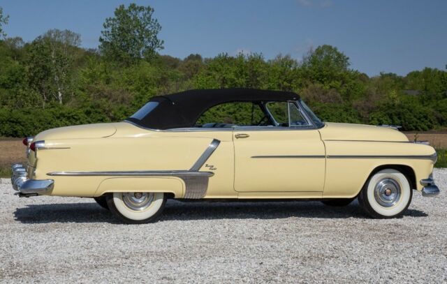 1952 CREAM Oldsmobile Ninety-Eight Convertible