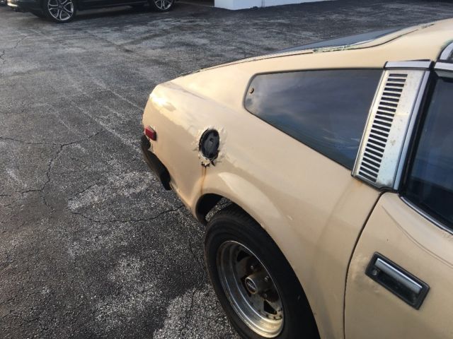 1981 Tan Nissan 280ZX Coupe