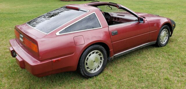 1987 Red Nissan 300ZX Coupe