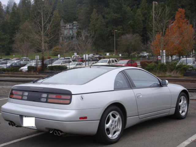1992 Gray Nissan 300ZX Coupe