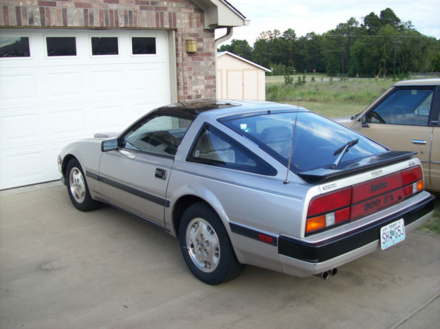 1984 Silver Brown Metalic Nissan 300ZX Coupe