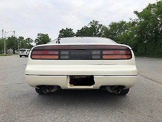 1993 White Nissan 300ZX Coupe