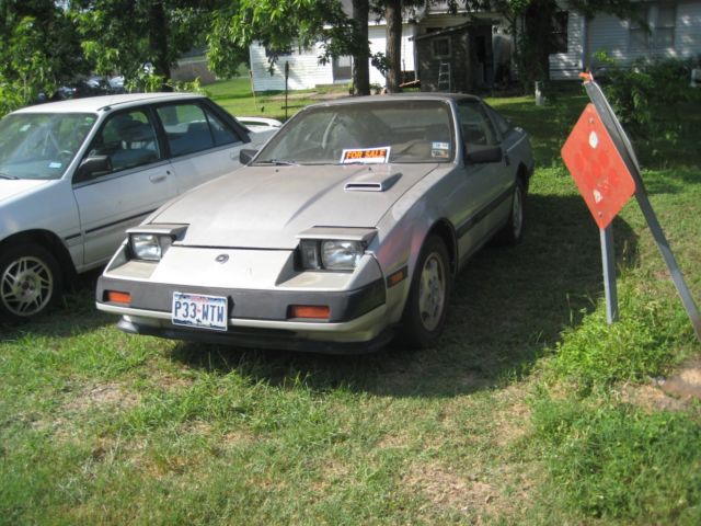 1984 Silver Nissan 300ZX Fastback