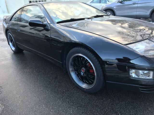 1990 Black Nissan 300ZX Coupe