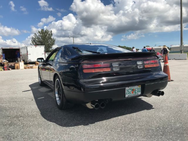 1990 Black Nissan 300ZX Coupe