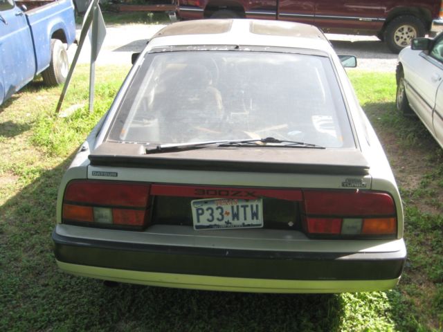 1984 Silver Nissan 300ZX Fastback