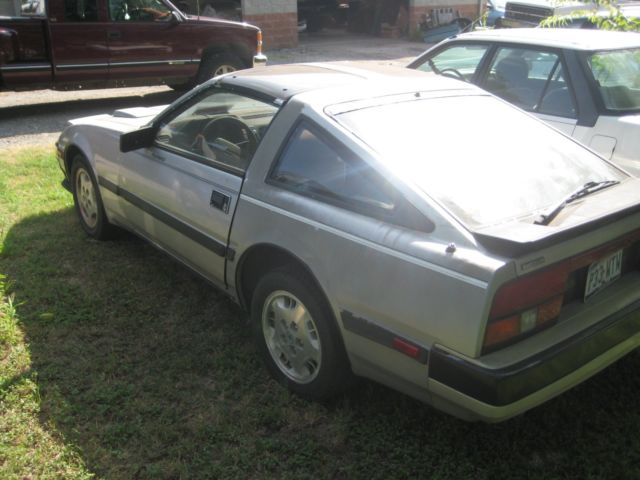 1984 Silver Nissan 300ZX Fastback