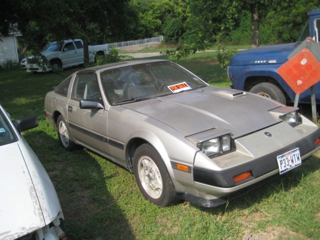1984 Silver Nissan 300ZX Fastback