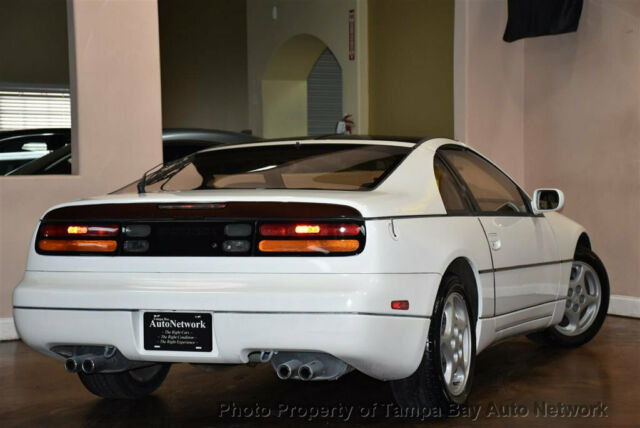 1993 White Nissan 300ZX Hatchback
