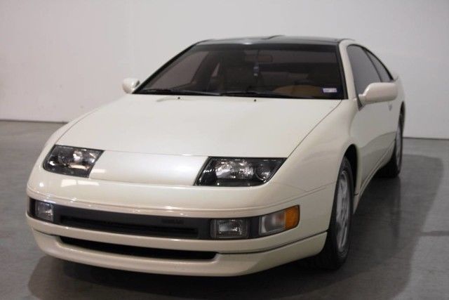 1990 White Nissan 300ZX