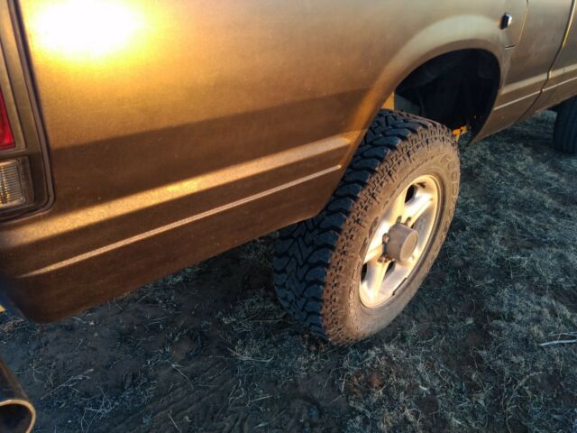 1985 Nissan Other Pickups