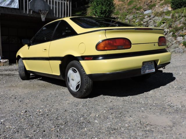 1992 Yellow Nissan NX Hatchback