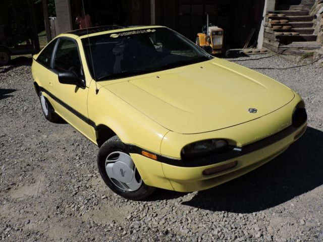 1992 Yellow Nissan NX Hatchback