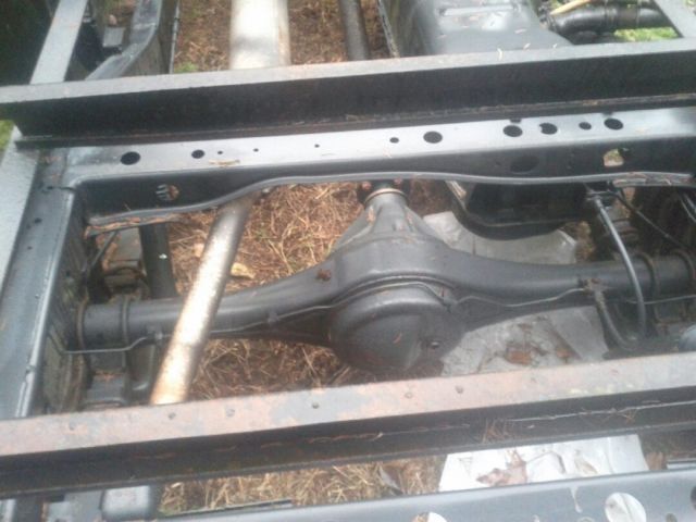 1988 White Nissan Other Pickups Pickup, heavy duty, 1 Ton, dually