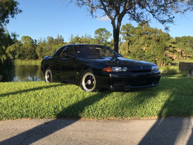 1990 Black Nissan Other Coupe