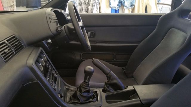 1990 White Nissan GT-R Coupe