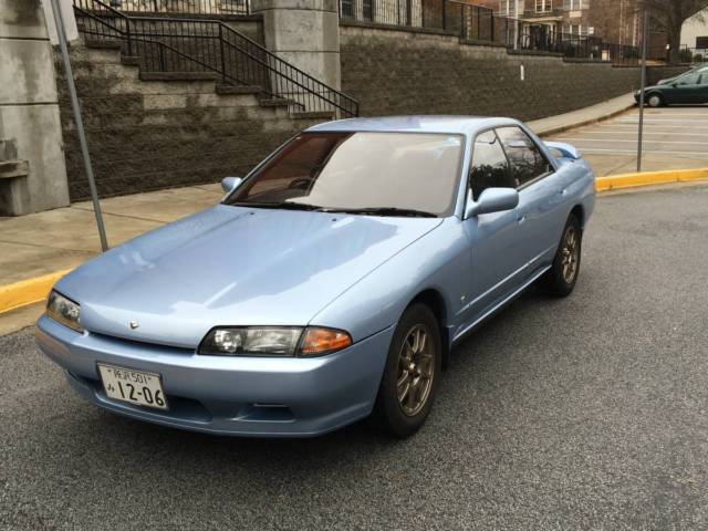 1991 Blue Nissan GT-R Sedan