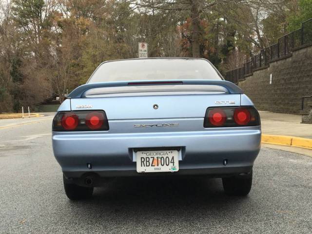 1991 Blue Nissan GT-R Sedan