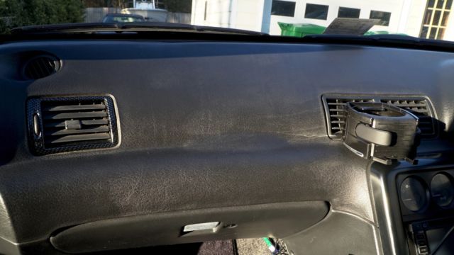 1990 White Nissan GT-R Coupe