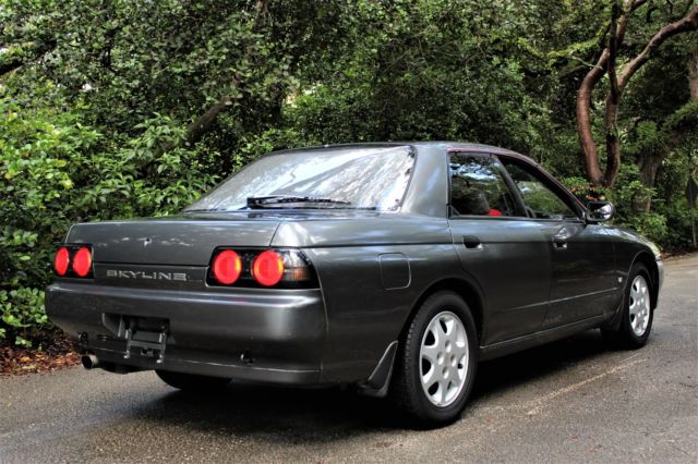 1992 Gray Nissan Other Sedan