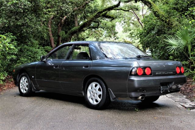 1992 Gray Nissan Other Sedan