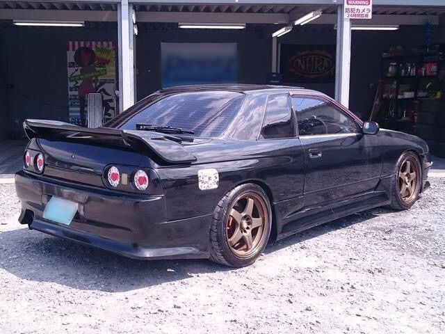 1991 Black Nissan GT-R