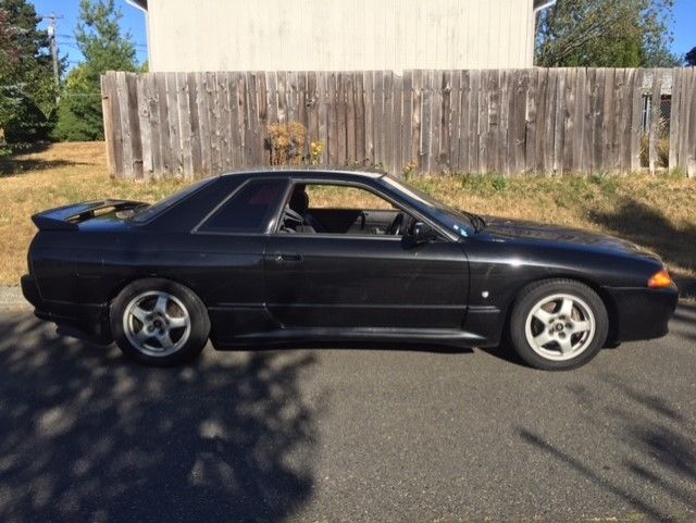 1991 Black Nissan Skyline Coupe