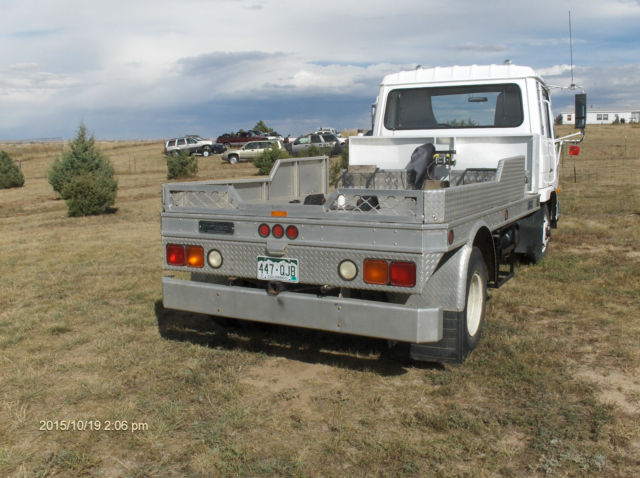 1989 White Nissan Other Pickups flatbed