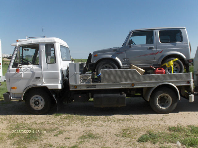 1989 White Nissan Other Pickups flatbed