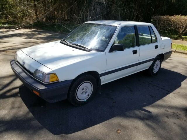 1986 White Honda Civic