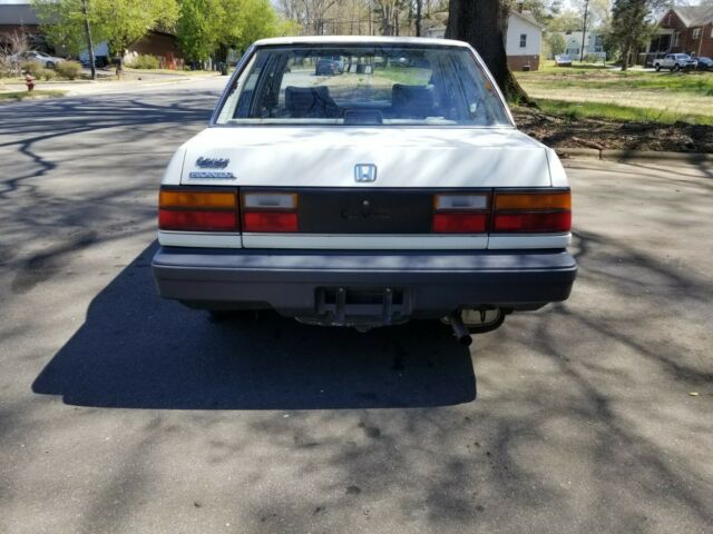 1986 White Honda Civic