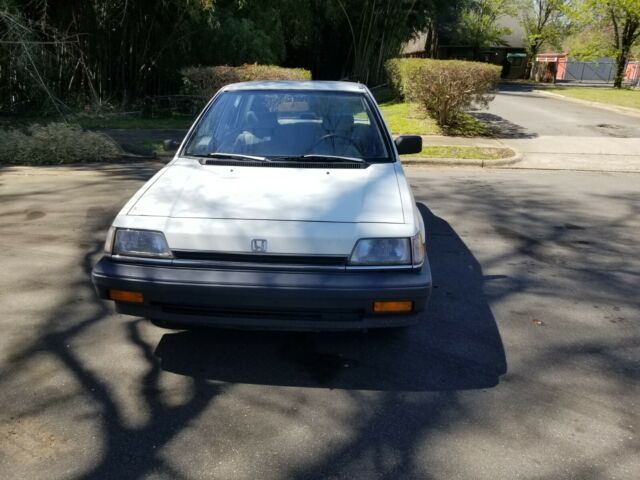 1986 White Honda Civic