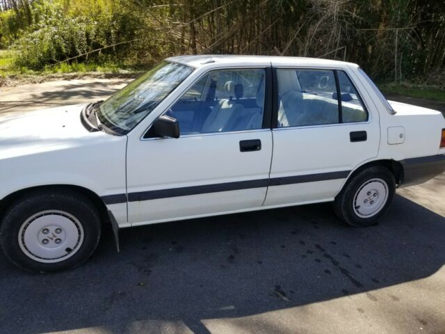 1986 White Honda Civic