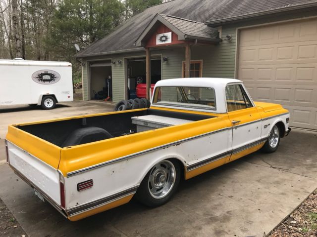 1972 Yellow Chevrolet C-10