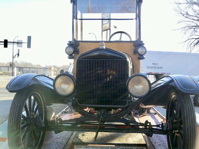 1923 Black Ford Model T Truck
