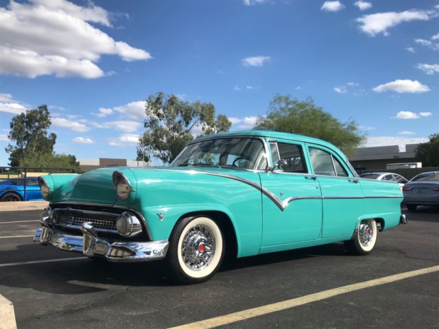 1955 Ford Fairlane