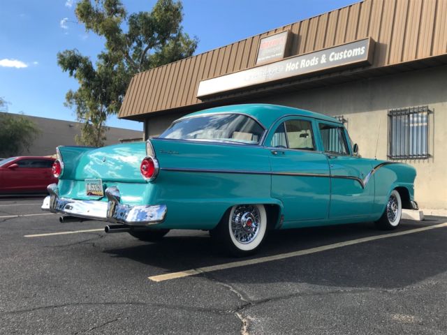 1955 Ford Fairlane