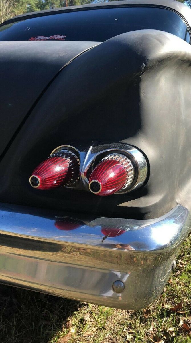 1958 Black Chevrolet Biscayne 4 DOOR (REAR HANDLES SHAVED)