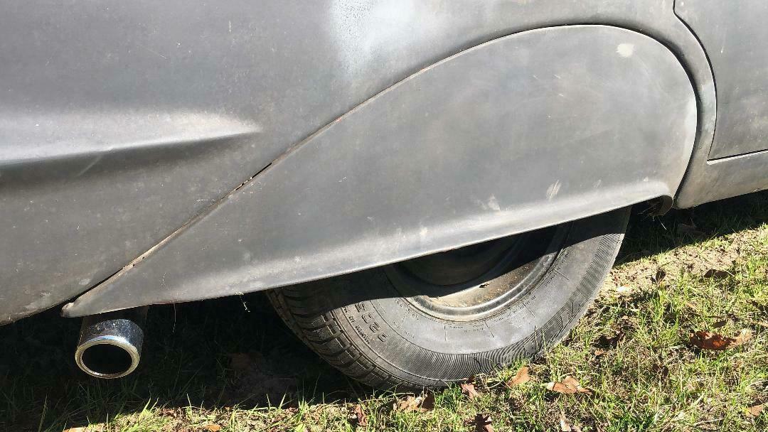 1958 Black Chevrolet Biscayne 4 DOOR (REAR HANDLES SHAVED)