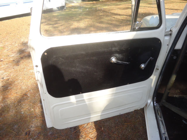 1965 Pearl White Chevrolet C-10