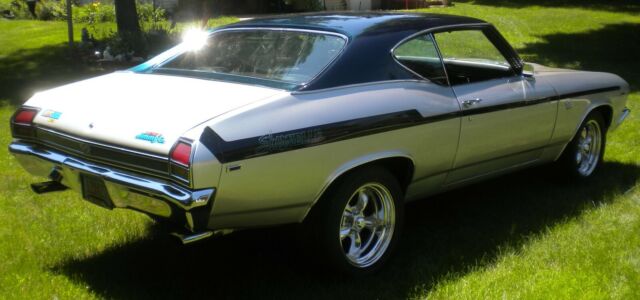 1969 Silver Chevrolet Chevelle Coupe