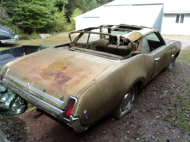 1969 Gold Oldsmobile Cutlass Convertible